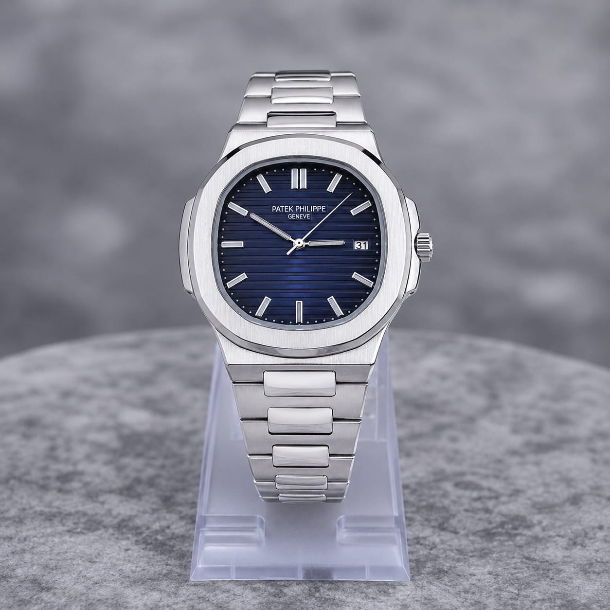 Patek Philippe Style Date Dial Quartz Men’s Watch
